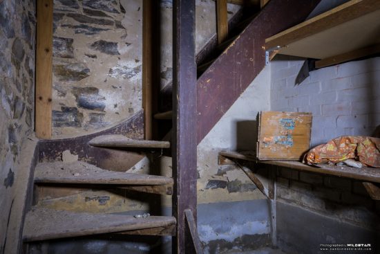 Urban Exploring Bats Palace — Awesome Adelaide