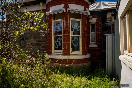 Urban Exploring Bats Palace — Awesome Adelaide