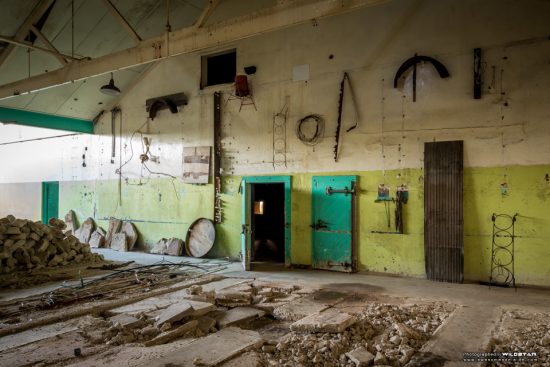 Urban Exploring Cheddar Studios — Awesome Adelaide