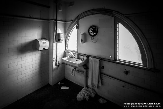 Urban Exploring Inside Darling House — Awesome Adelaide